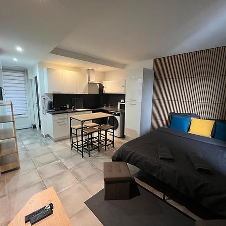 Studio Confortable Avec Balcon فينوف سور لو المظهر الخارجي الصورة
