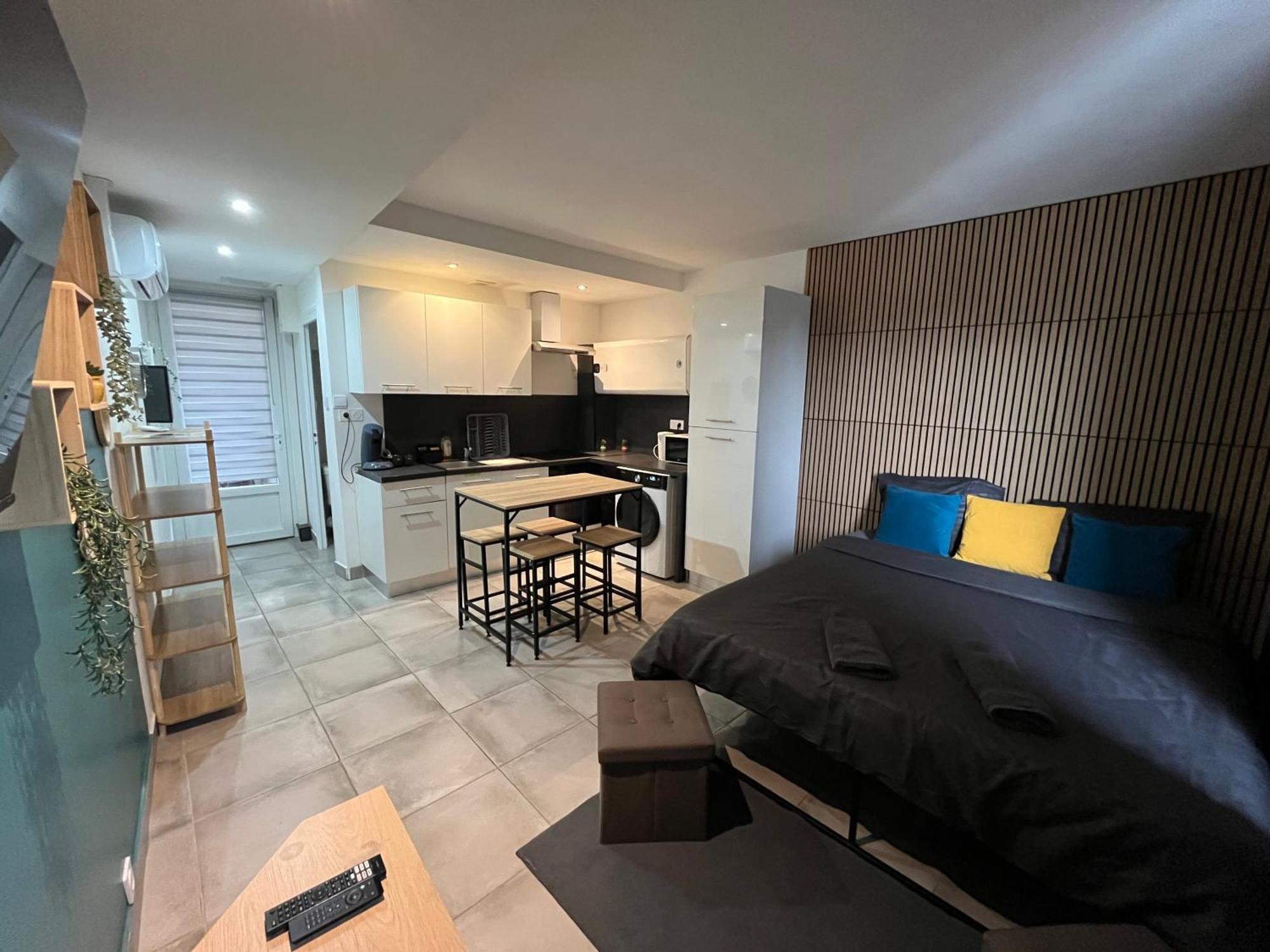 Studio Confortable Avec Balcon فينوف سور لو المظهر الخارجي الصورة